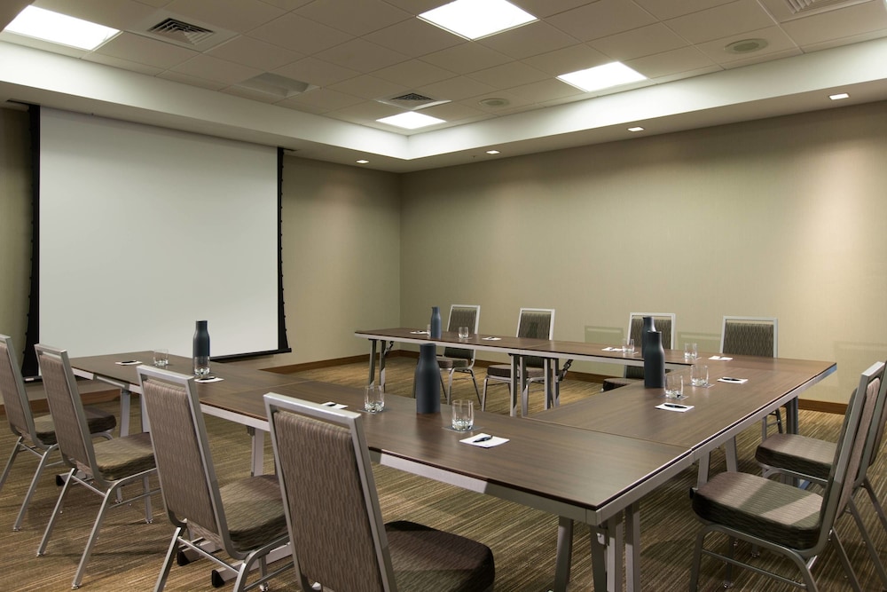ac hotel by marriott cincinnati at liberty center