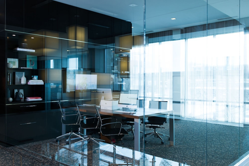 Ac Hotel By Marriott Cincinnati At Liberty Center,Hamilton County>>Cincinnati,4 star