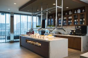 ac hotel by marriott cincinnati at liberty center