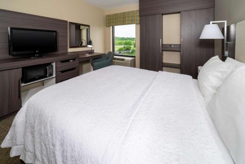 hampton inn and suites valley forge oaks