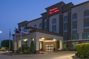 hampton inn and suites waxahachie