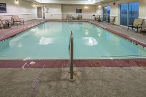 hampton inn and suites waxahachie