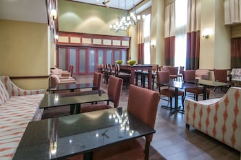 Hampton Inn & Suites Waxahachie,Ellis County>>Dallas,3 star