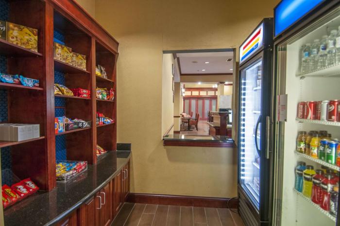 hampton inn and suites waxahachie