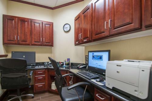 hampton inn and suites waxahachie
