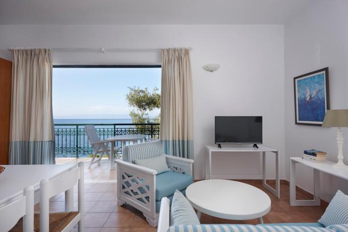 anassa mare villas and residences