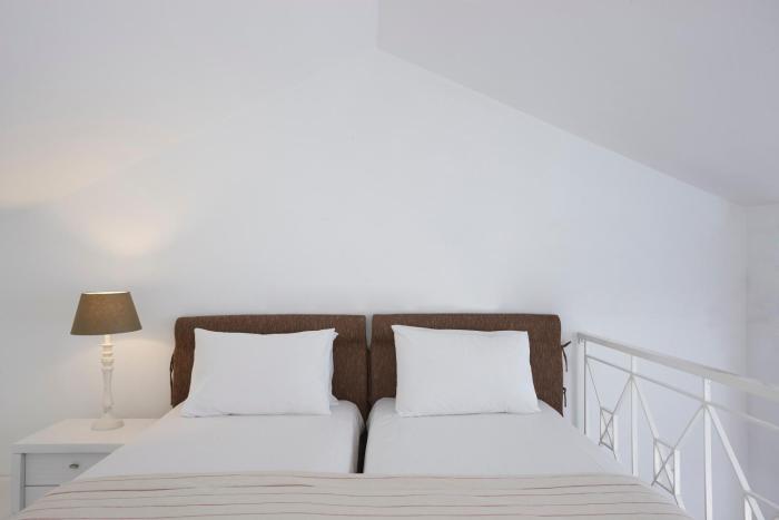 anassa mare villas and residences