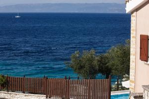 anassa mare villas and residences