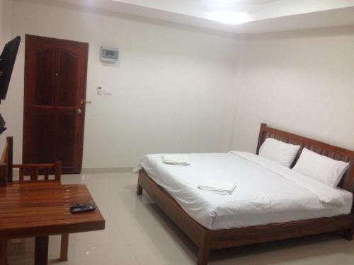 The Grand Apartment,Nong Khon Kwang>>Mak Khaeng,3 star