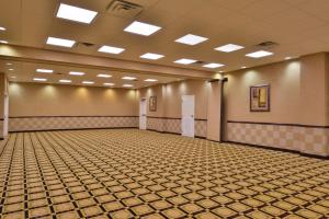 hampton inn and suites woodward