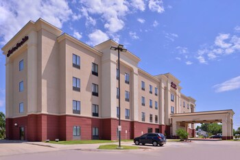hampton inn and suites woodward