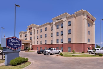 hampton inn and suites woodward