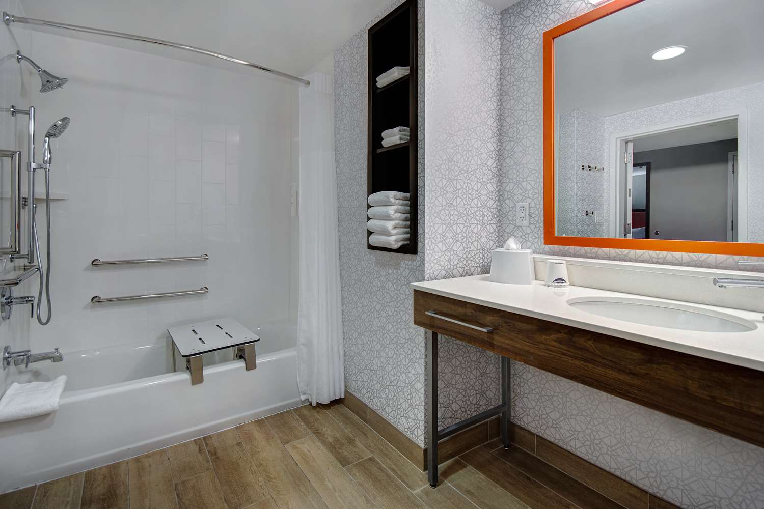 hampton inn and suites yonkers