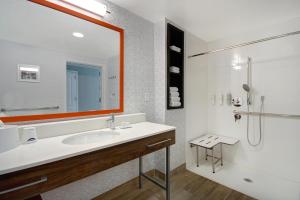 hampton inn and suites yonkers