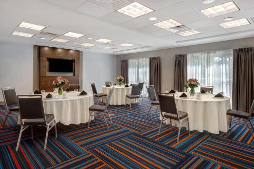 hampton inn and suites yonkers