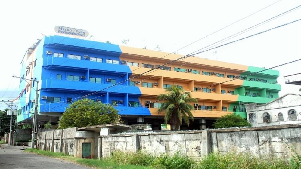 metro park hotel cebu city