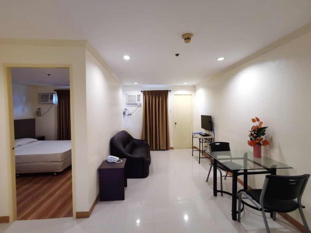 metro park hotel cebu city