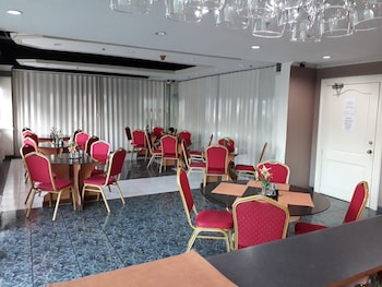metro park hotel cebu city