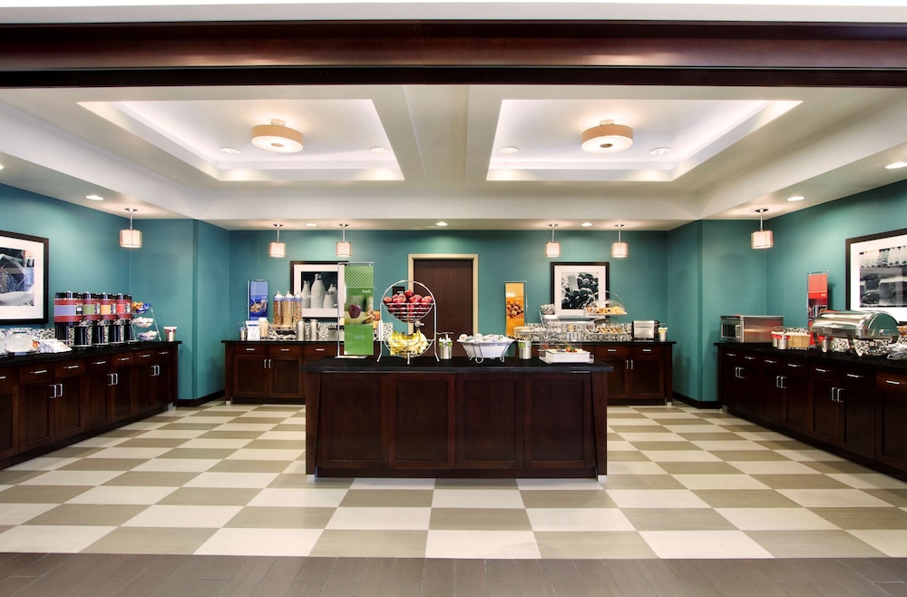 hampton inn and suites york south