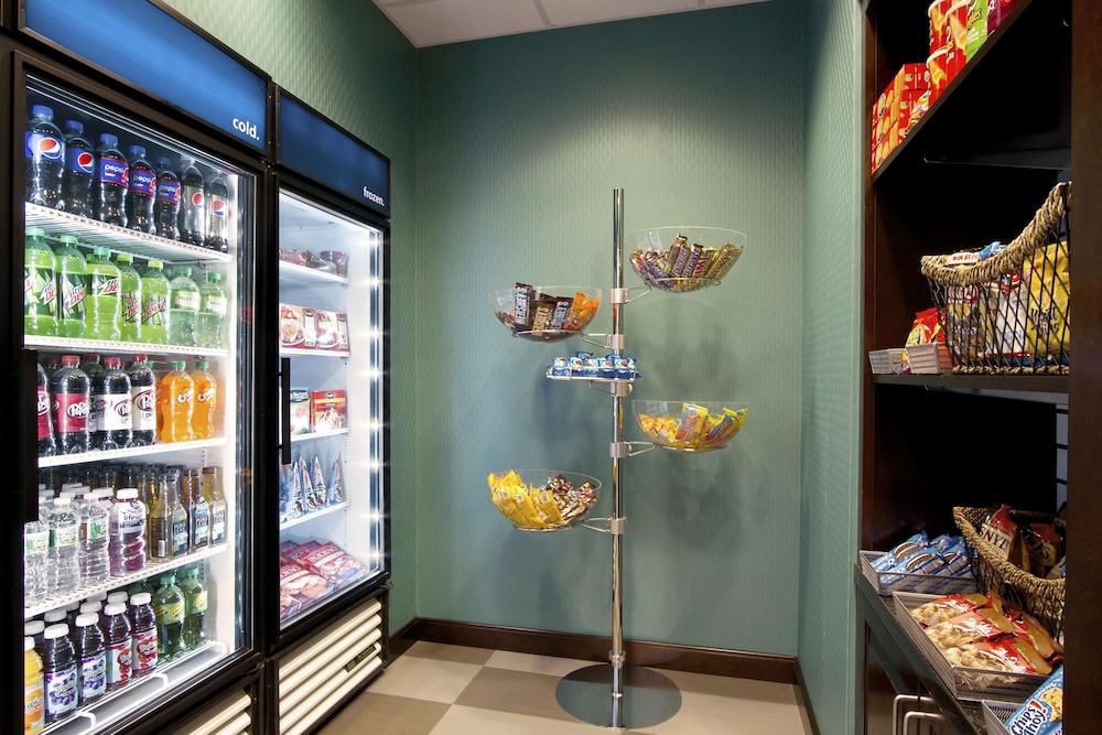 hampton inn and suites york south
