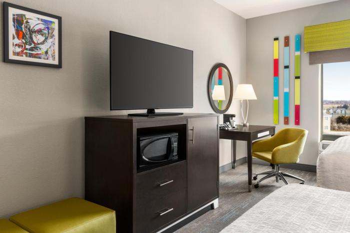 hampton inn and suites york south