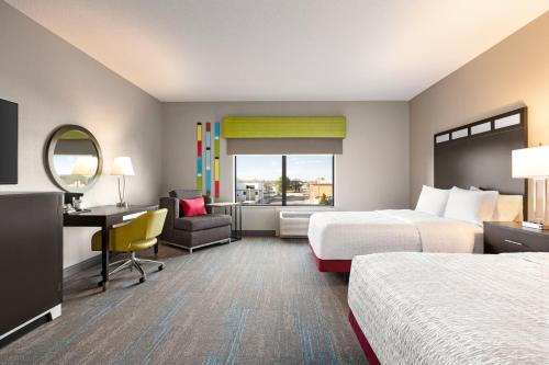 hampton inn and suites york south