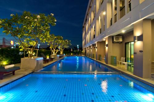 Hotel J Residence,Pattaya>>Chonburi,4 star
