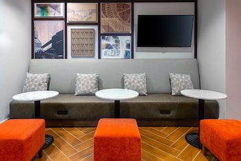 Hampton Inn Buffalo-Williamsville,Buffalo>>Amherst,3 star