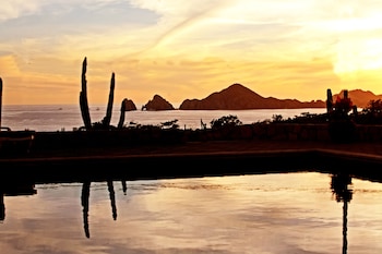 sunrock hotel and suites