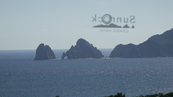 sunrock hotel and suites