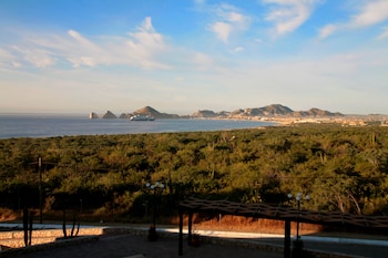 Sunrock Hotel And Suites,Los Cabos>>Cabo San Lucas,3 star