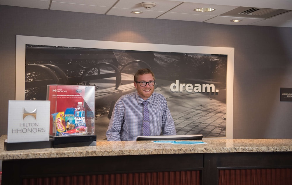 hampton inn doylestown