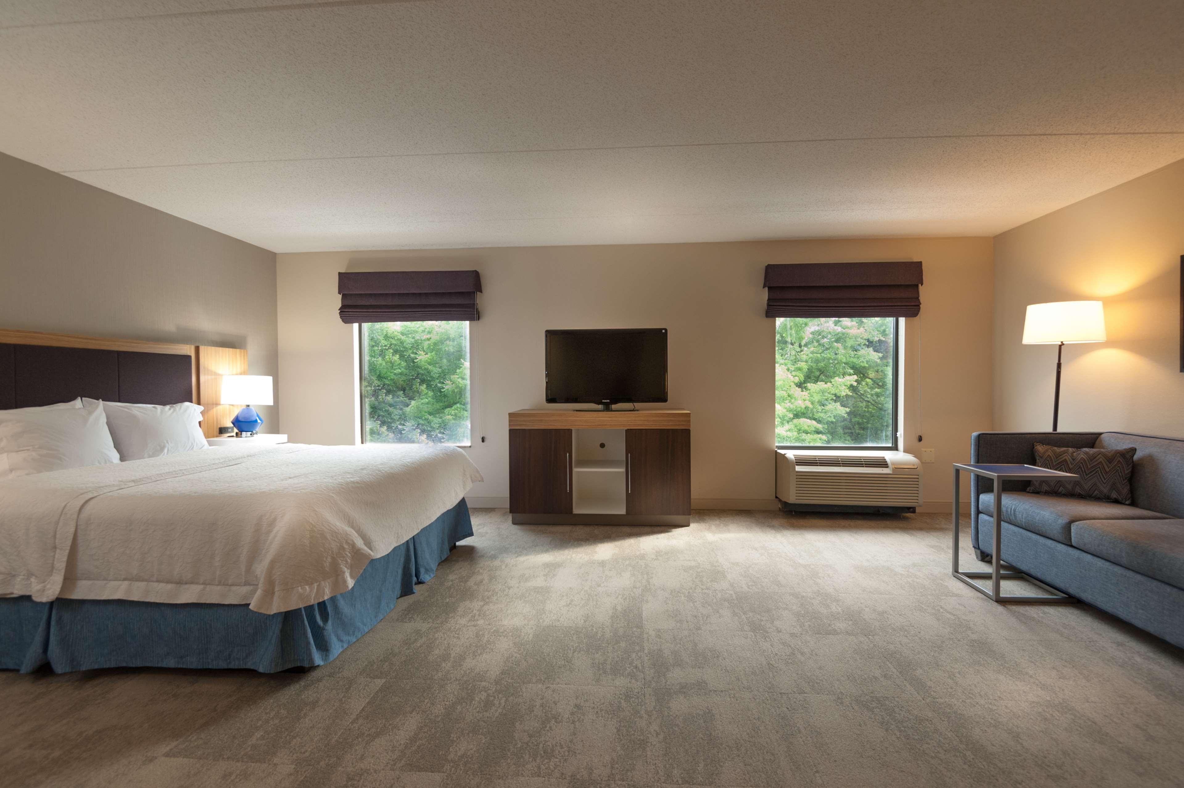hampton inn doylestown