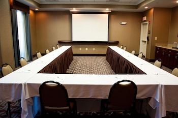 hampton inn doylestown