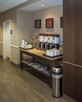 hampton inn doylestown