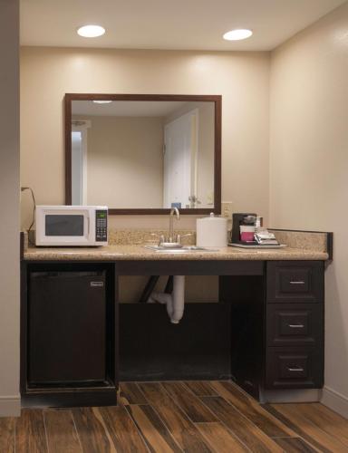 hampton inn doylestown