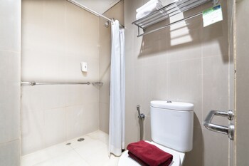 atrium premiere hotel