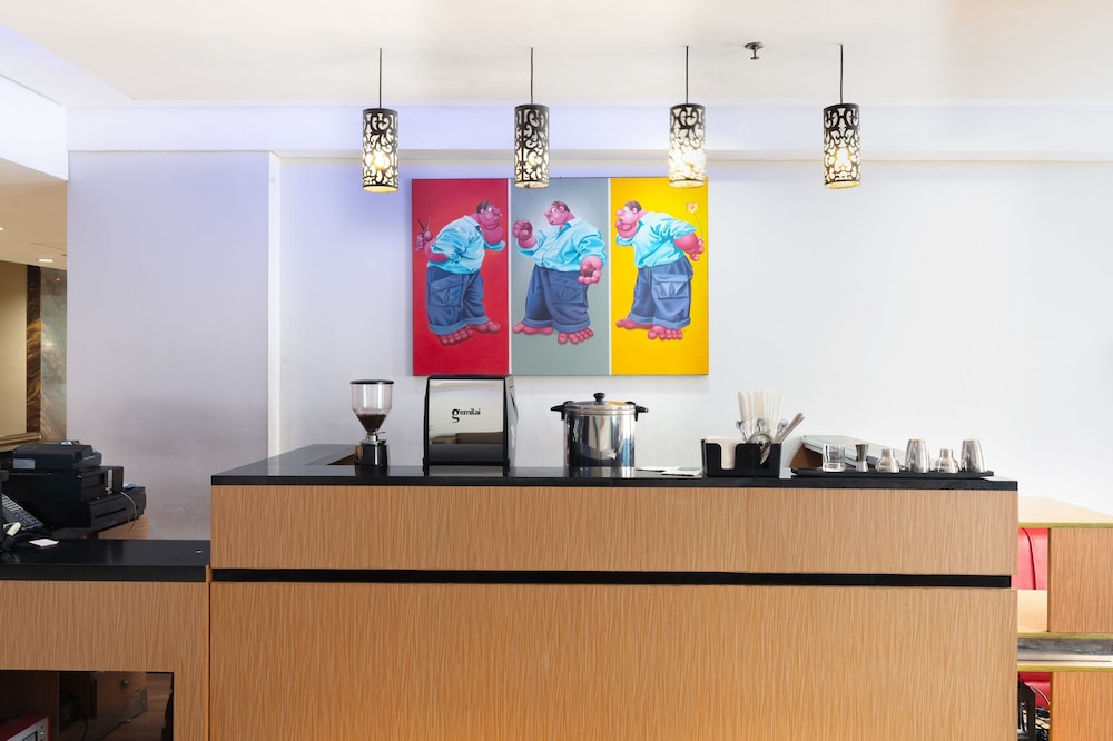 atrium premiere hotel