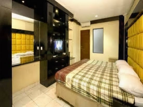 New Hotel Lilik,,1 star