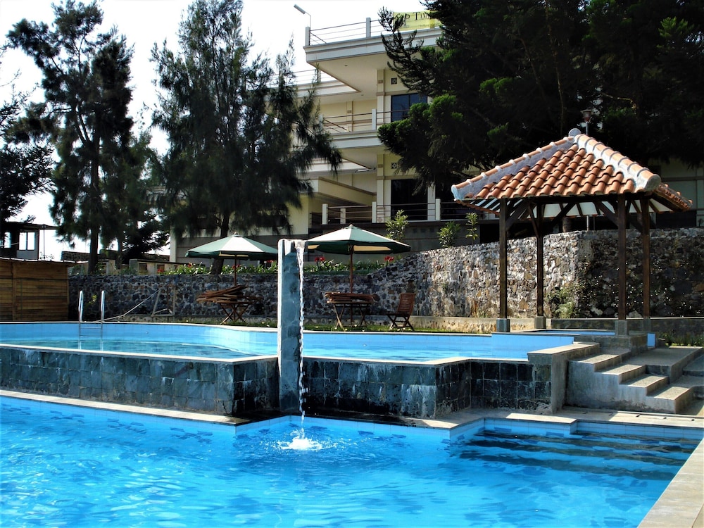 tangko inn resort