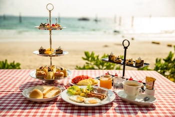 xanadu beach resort