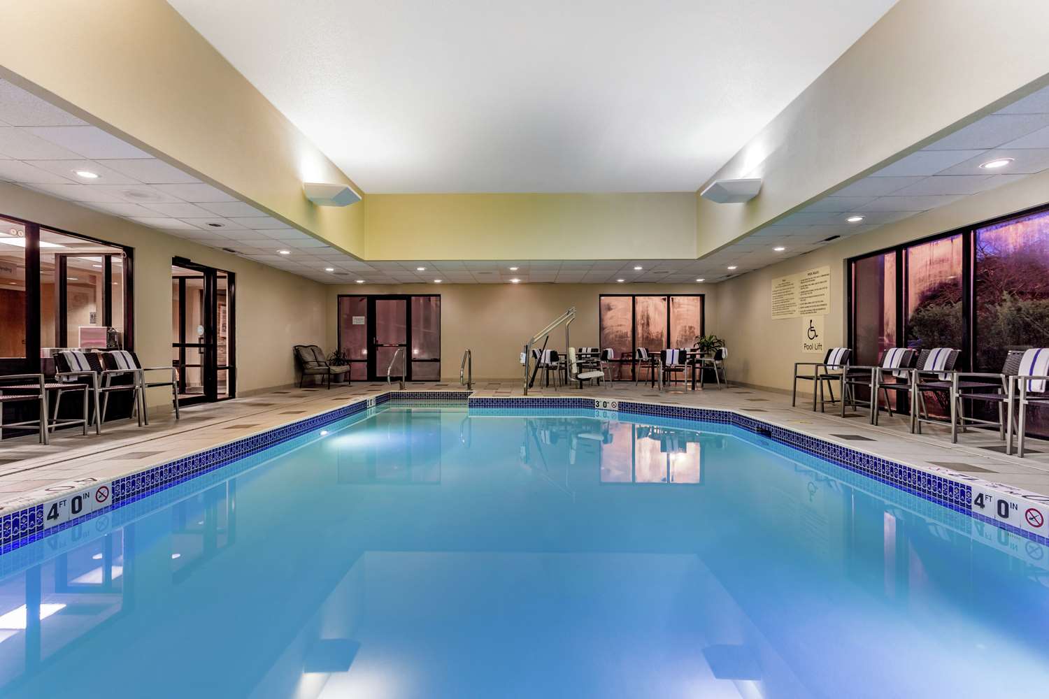 hampton inn milwaukee airport