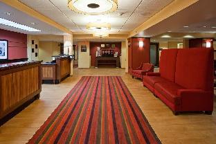 hampton inn milwaukee airport