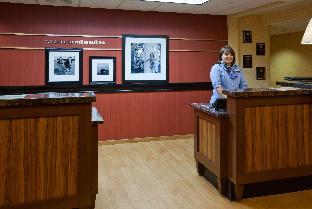 hampton inn milwaukee airport