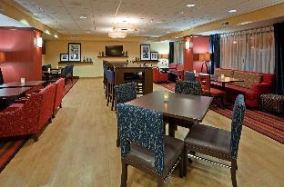 hampton inn milwaukee airport