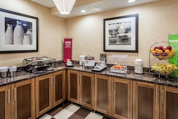 hampton inn milwaukee airport