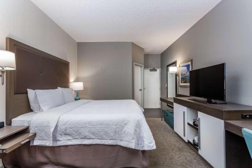 hampton inn milwaukee airport