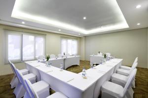 Rofa Kuta Hotel,Near Legian Beach,4 star