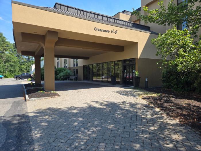 hampton inn portland airport