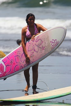 Hotel Los Mangos,Jucuaran>>El Cuco,3 star